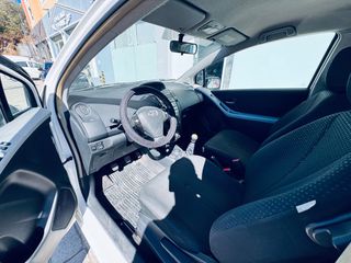 Toyota Yaris 2011 1.4 D-4D Comfort Pack-thumb-6
