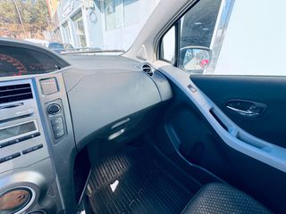 Toyota Yaris 2011 1.4 D-4D Comfort Pack-thumb-9