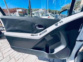Toyota Yaris 2011 1.4 D-4D Comfort Pack-thumb-13