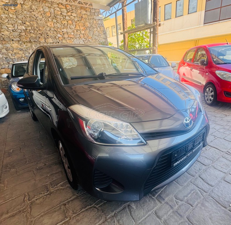 Toyota Yaris 2014 1.5 Hybrid Lounge τέλη κυκλοφορίας 0€
