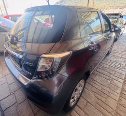 Toyota Yaris 2014 1.5 Hybrid Lounge τέλη κυκλοφορίας 0€-thumb-2