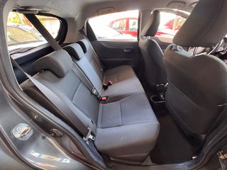 Toyota Yaris 2014 1.5 Hybrid Lounge τέλη κυκλοφορίας 0€-thumb-6