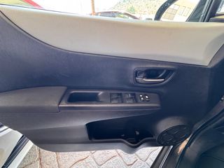 Toyota Yaris 2014 1.5 Hybrid Lounge τέλη κυκλοφορίας 0€-thumb-13