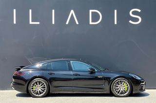 Porsche Panamera 2017 4 E-HYBRID 462hp