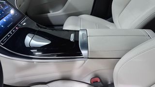 Mercedes-Benz GLC 300 2023 e PLUG-IN 4MATIC 9G-TRONIC AVANTGARDE/AUTOBESIKOS-thumb-46