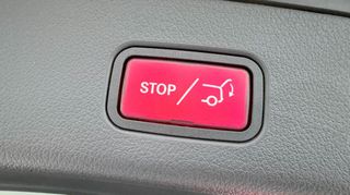 Mercedes-Benz GLC 300 2023 e PLUG-IN 4MATIC 9G-TRONIC AVANTGARDE/AUTOBESIKOS-thumb-14