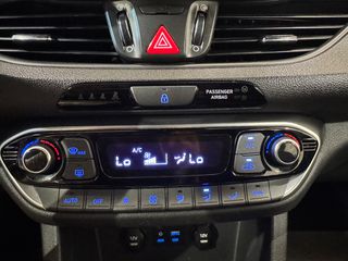 Hyundai i 30 2018 ΙΔΙΩΤΗ TREND 5ΠΛΗ ΕΓΓΥΗΣΗ & 5 ΧΡΟΝΙΑ ΔΩΡΕΑΝ SERVICE!!!-thumb-24