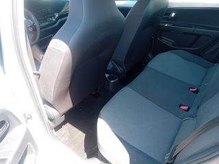 Volkswagen Up 2016 AUTOMATIC-thumb-9