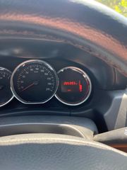 Dacia Duster 2015-thumb-10