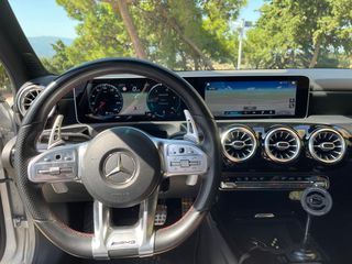 Mercedes-Benz A 180 2020 AMG LINE-thumb-16
