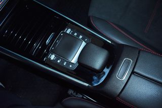 Mercedes-Benz GLA 250 2022 e AMGIII-NIGHT PACKET-PANORAMA-PLUG-IN/HYBRID-thumb-39