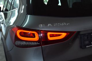 Mercedes-Benz GLA 250 2022 e AMGIII-NIGHT PACKET-PANORAMA-PLUG-IN/HYBRID-thumb-19
