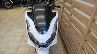 Honda PCX 125 2023-thumb-9