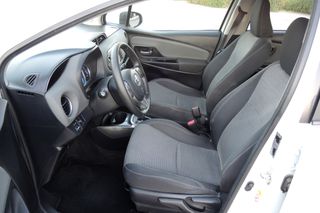 Toyota Yaris 2017 HSD HYBRID *MHΔΕΝΙΚΟ ΤΕΛΟΣ ΚΥΚΛ/ΡΙΑΣ*  BLUETOOTH ZANTEΣ 15''-thumb-5