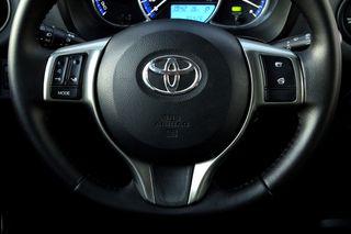 Toyota Yaris 2017 HSD HYBRID *MHΔΕΝΙΚΟ ΤΕΛΟΣ ΚΥΚΛ/ΡΙΑΣ*  BLUETOOTH ZANTEΣ 15''-thumb-12