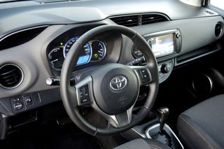 Toyota Yaris 2017 HSD HYBRID *MHΔΕΝΙΚΟ ΤΕΛΟΣ ΚΥΚΛ/ΡΙΑΣ*  BLUETOOTH ZANTEΣ 15''-thumb-28