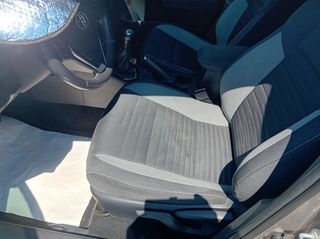 Toyota Auris 2016-thumb-9