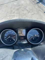 Piaggio MP3 250 LT 2010-thumb-4