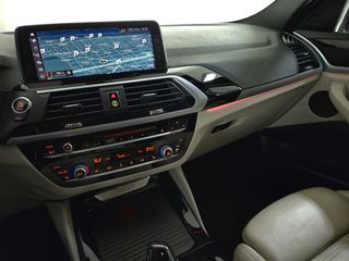 Bmw X4 2018 (X4 xDrive20i)-thumb-11