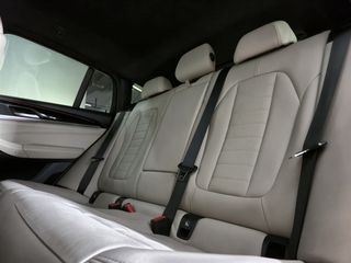 Bmw X4 2018 (X4 xDrive20i)-thumb-15