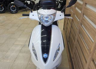 Piaggio Fly 125 2016-thumb-3