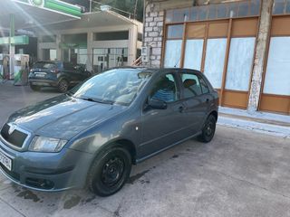 Skoda Fabia 2006-thumb-3