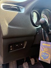 Citroen C4 2016 1.2 e-THP Live Edition-thumb-12