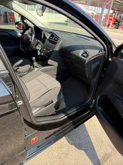 Citroen C4 2016 1.2 e-THP Live Edition-thumb-21