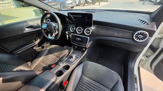 Mercedes-Benz GLA 45AMG 2014-thumb-8