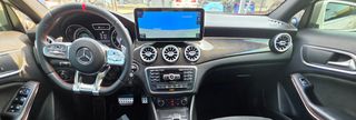 Mercedes-Benz GLA 45AMG 2014-thumb-9