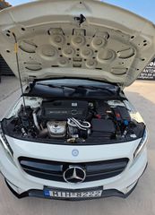 Mercedes-Benz GLA 45AMG 2014-thumb-12