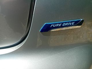 Nissan Juke 2016 PURE DRIVE-thumb-5