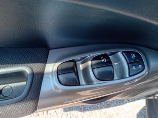 Nissan Juke 2016 PURE DRIVE-thumb-12