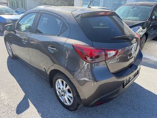 Mazda 2 2017-thumb-4