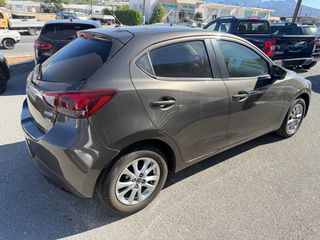 Mazda 2 2017-thumb-6