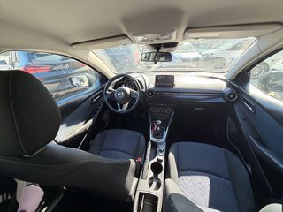 Mazda 2 2017-thumb-13