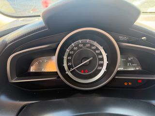 Mazda 2 2017-thumb-19