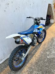 Husaberg FE 450 2009-thumb-1