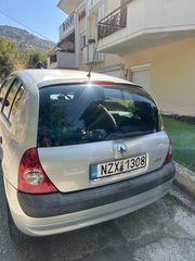 Renault Clio 2004
