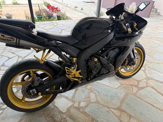 Yamaha YZF-R1 2005-thumb-4