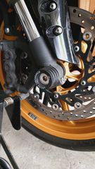 Yamaha YZF-R1 2010-thumb-11