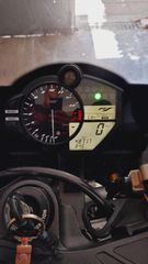 Yamaha YZF-R1 2010-thumb-17