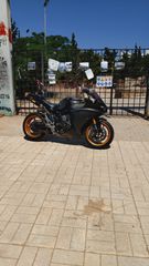 Yamaha YZF-R1 2010-thumb-21