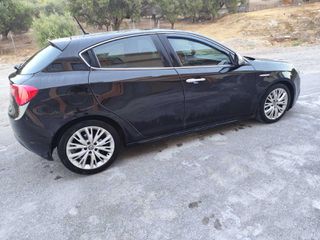 Alfa Romeo Giulietta 2018 Diesel-thumb-1