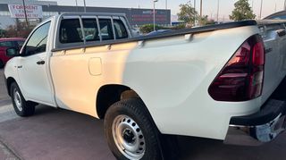 Toyota Hilux 2018 SC 4X4-thumb-4