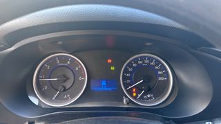 Toyota Hilux 2018 SC 4X4-thumb-10