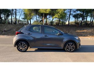 Toyota Yaris 2024 ACTIVE PLUS-thumb-5