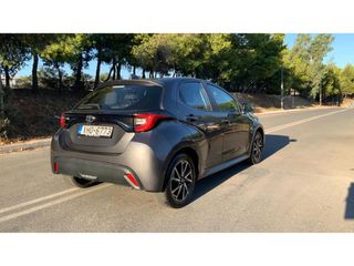 Toyota Yaris 2024 ACTIVE PLUS-thumb-6