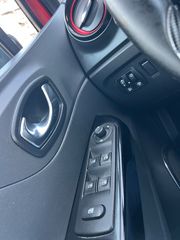 Renault Captur 2016 Automatic-thumb-17