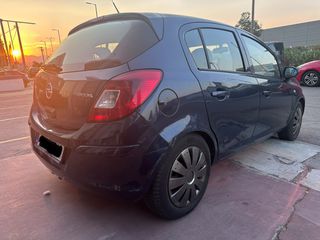 Opel Corsa 2011-thumb-3